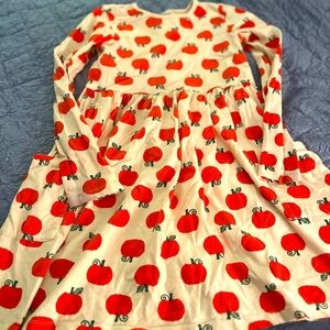 Hanna Andersson knit pumpkin fall dress.  Girls size 150 US 12